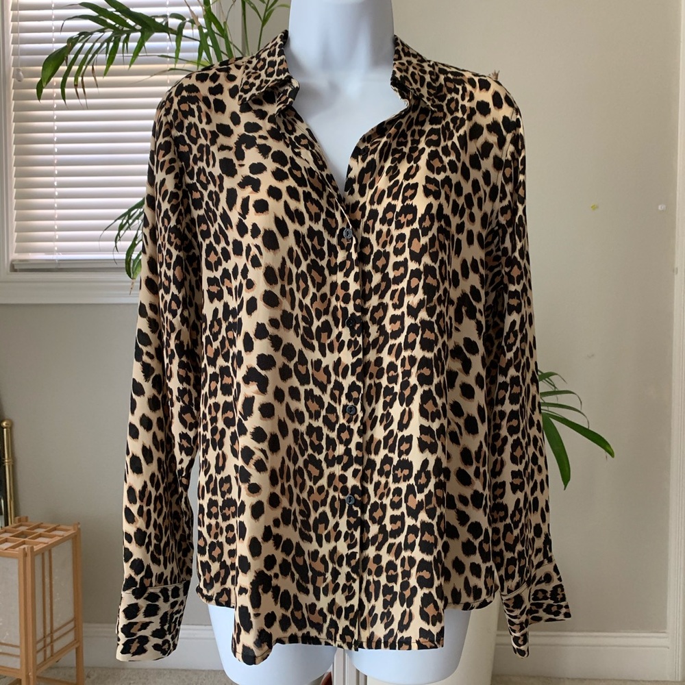 Flowy cheetah print blouse